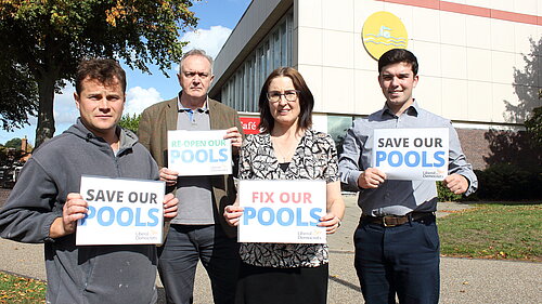 Adam Fejfer, Nat Green, Mary Davies & Alex Wagner outside the Quarry Pool